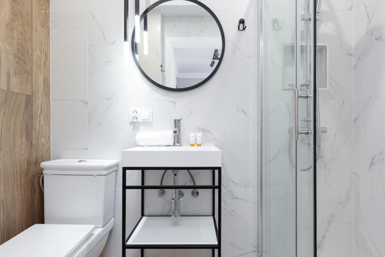 Metro Marymont Apartment By Noclegi Renters Warsaw Ngoại thất bức ảnh